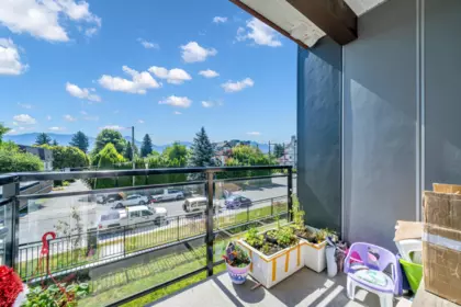 Guest Bathroom Photo of 201 9450 Robson Street, Chilliwack, BC