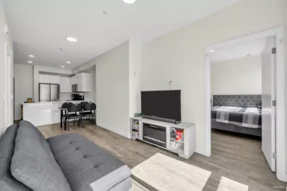 Kitchen Island Photo of 201 9450 Robson Street, Chilliwack, BC