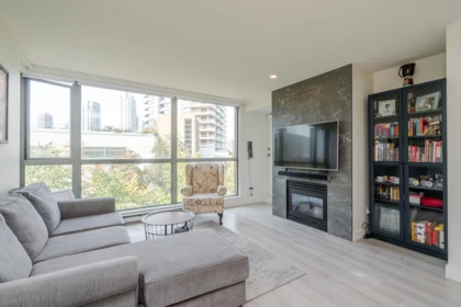 602 4888 Hazel Street, Burnaby, BC, Burnaby — Apartment/Condo for sale