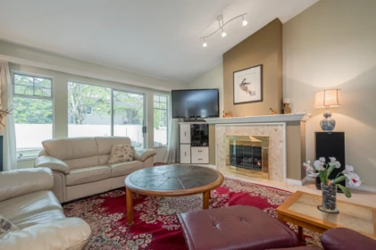 Kitchen Island Photo of 16 21138 88 Avenue, Langley, BC