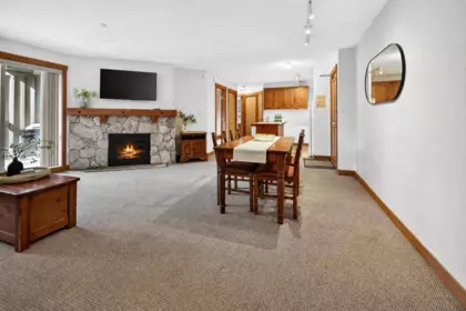 409 4660 Blackcomb Way, Whistler, BC, Whistler — Apartment/Condo for sale