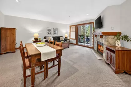 409 4660 Blackcomb Way, Whistler, BC, Whistler — Apartment/Condo for sale