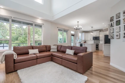 Breakfast Nook Photo of 24128 Hill Avenue, Maple Ridge, BC