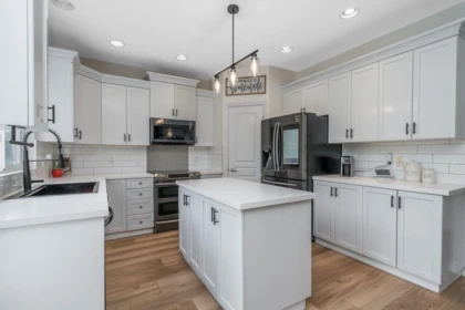 Primary Bedroom Photo of 24128 Hill Avenue, Maple Ridge, BC