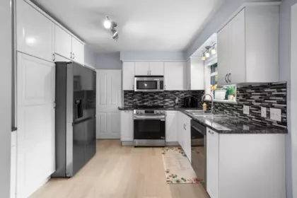 Primary Bedroom Photo of 3020 Thorncliffe Drive, North Vancouver, BC