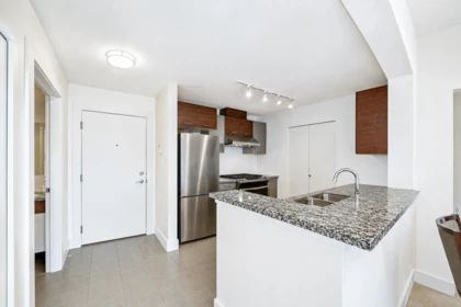 326 6033 Katsura Street, Richmond, BC, Richmond — Apartment/Condo for sale