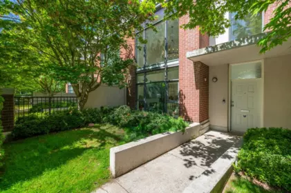 7021 17th Avenue, Burnaby, BC, Burnaby — Townhouse for sale