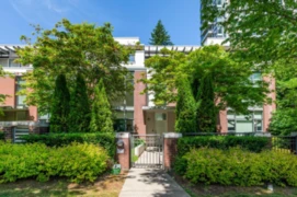 7021 17th Avenue, Burnaby, BC