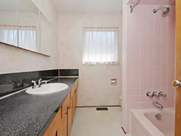 Primary Bedroom Photo of 2941 W 42nd Avenue, Vancouver, BC