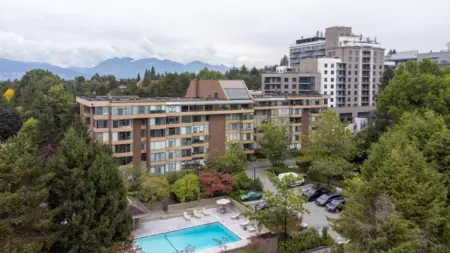 Family Room Photo of 513 2101 Mcmullen Avenue, Vancouver, BC