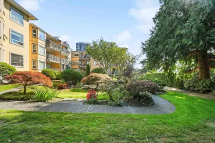 Exterior Rear Photo of 307 1459 Blackwood Street, White Rock, BC