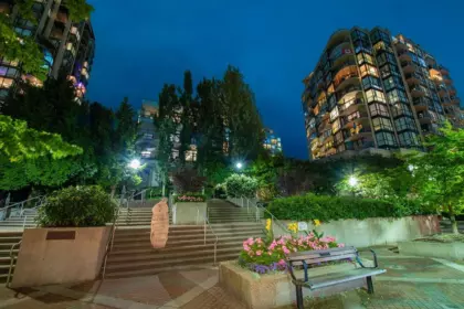 Front Yard Photo of 206 135 W 2nd Street, North Vancouver, BC