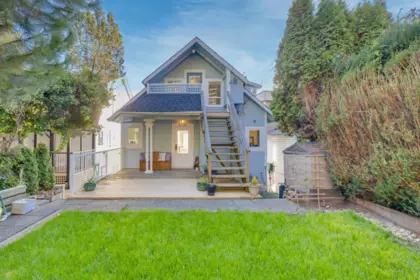 Hot Tub / Spa Photo of 15152 Victoria Avenue, White Rock, BC
