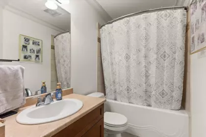 Laundry Room Photo of 208 32729 Garibaldi Drive, Abbotsford, BC