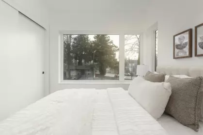 Hallway Photo of 1 2755 W 11th Avenue, Vancouver, BC