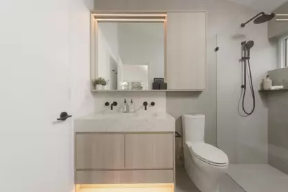 Hot Tub / Spa Photo of 1 2755 W 11th Avenue, Vancouver, BC