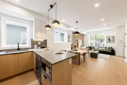 Kitchen Photo of 2 3268 E 18 Avenue, Vancouver, BC