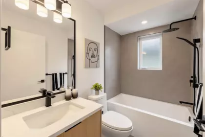 Laundry Room Photo of 2 3268 E 18 Avenue, Vancouver, BC