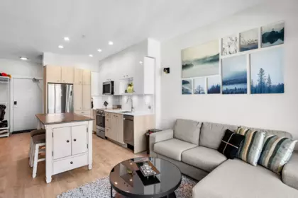 Pantry Photo of 518 10838 Whalley Boulevard, Surrey, BC