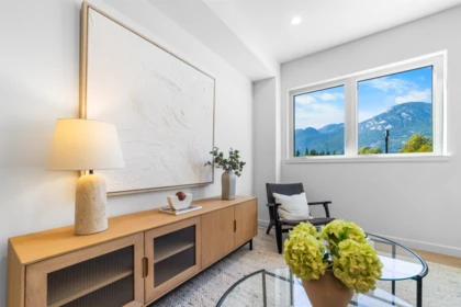 Breakfast Nook Photo of 102 1055 Raven Drive, Squamish, BC