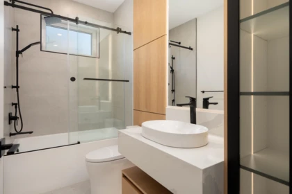 Powder Room Photo of 2 5963 Granville Street, Vancouver, BC