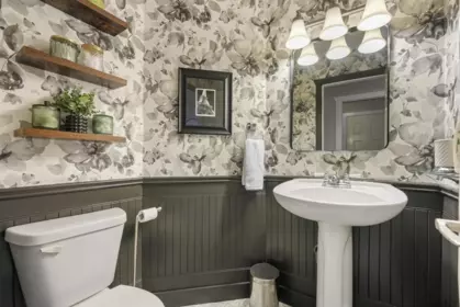 Primary Bathroom Photo of 18166 Claytonhill Drive, Surrey, BC