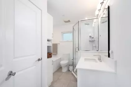 Guest Bathroom Photo of 3485 W 2nd Avenue, Vancouver, BC