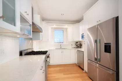 Kitchen Island Photo of 3485 W 2nd Avenue, Vancouver, BC