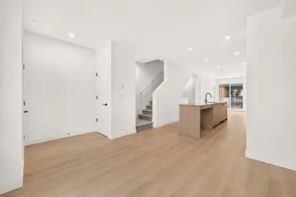 103 932 Lytton Street, North Vancouver, BC, North Vancouver — Townhouse for sale