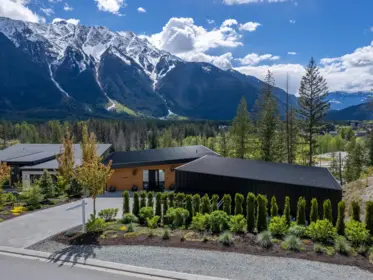 7667 Cerulean Drive, Pemberton, BC, Pemberton — Single Family Residence for sale