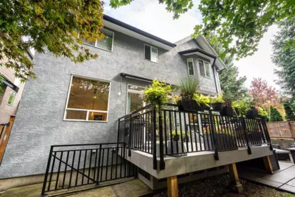 Swimming Pool Photo of 3405 152b Street, Surrey, BC