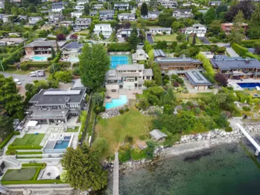 668 Beachview Drive, North Vancouver, BC, North Vancouver — Single Family Residence for sale