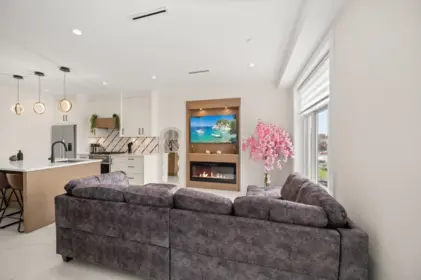 1371 E 63rd Avenue, Vancouver, BC, Vancouver — Half Duplex for sale