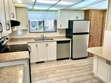 24 13507 81 Avenue, Surrey, BC, Surrey — Manufactured Home for sale