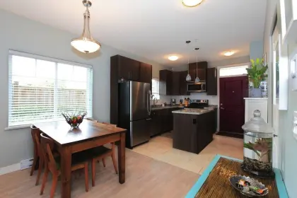 101 3888 Norfolk Street, Burnaby, BC, Burnaby — Townhouse for sale
