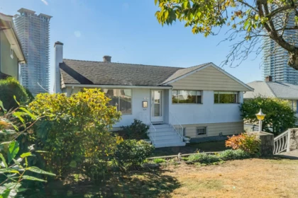 4740 Brentlawn Drive, Burnaby, BC, Burnaby — Single Family Residence for sale