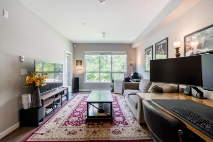 206 6490 194 Street, Surrey, BC, Surrey — Apartment/Condo for sale