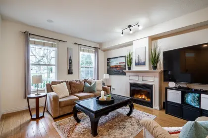 7005 180 Street, Surrey, BC, Surrey — Row House (Non-Strata) for sale
