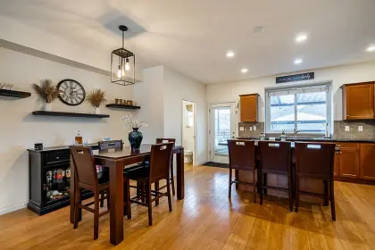 7005 180 Street, Surrey, BC, Surrey — Row House (Non-Strata) for sale