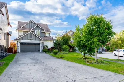 11433 154a Street, Surrey, BC, Surrey — Single Family Residence for sale