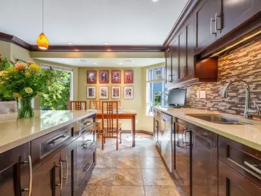 9155 Ridgemoor Place, Burnaby, BC, Burnaby — Townhouse for sale