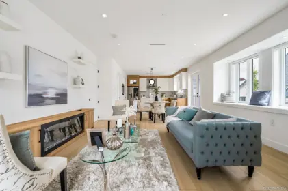 2705 E 40th Avenue, Vancouver, BC, Vancouver — Half Duplex for sale
