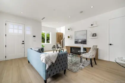2705 E 40th Avenue, Vancouver, BC, Vancouver — Half Duplex for sale