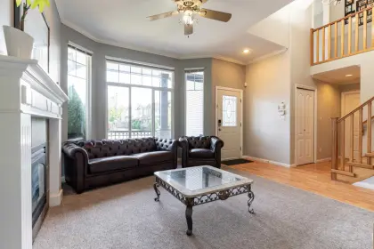 18495 68a Avenue, Surrey, BC, Surrey — Single Family Residence for sale
