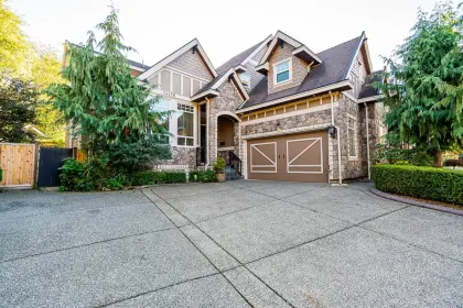 14476 75a Avenue, Surrey, BC, Surrey — Single Family Residence for sale