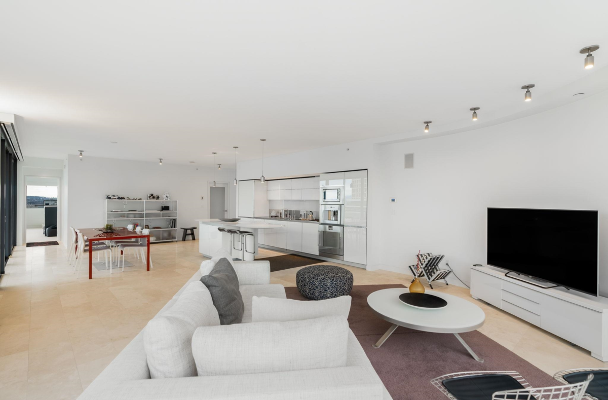 Kitchen Island Photo of 2401 838 W Hastings Street, Vancouver, BC