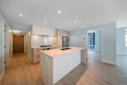 2106 680 Seylynn Crescent, North Vancouver, BC, North Vancouver — Apartment/Condo for sale