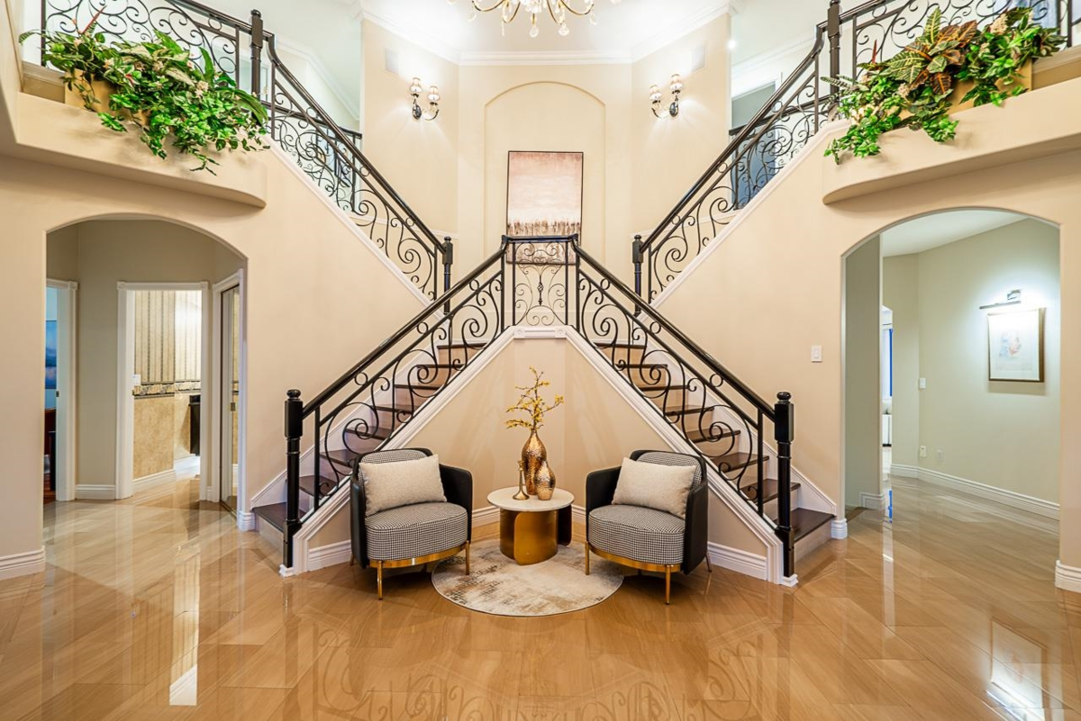 Living Room Photo of 1708 Hampton Drive, Coquitlam, BC