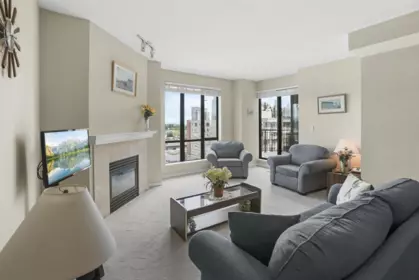 708 1551 Foster Street, White Rock, BC, White rock — Apartment/Condo for sale