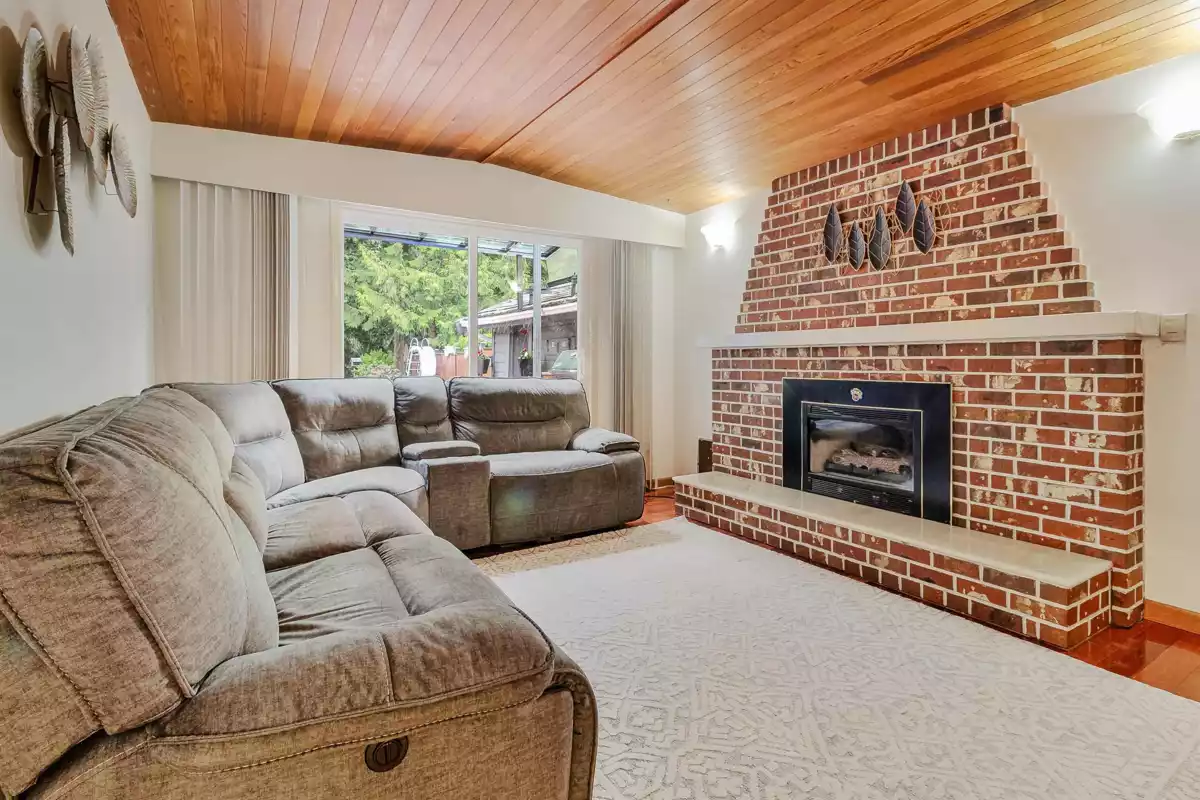 Breakfast Nook Photo of 11799 Lyon Road, Delta, BC
